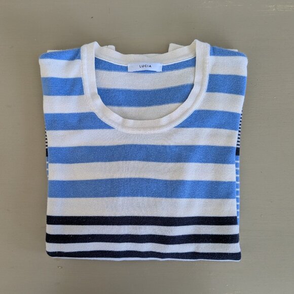3 / 40$ 🇹🇩 Lucia Striped Sweater – Size 10 - Picture 4 of 5